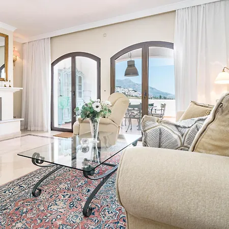 Lag - Spacious 3br Townhouse With Private Jacuzzi בית נופש