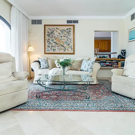 Lag - Spacious 3br Townhouse With Private Jacuzzi