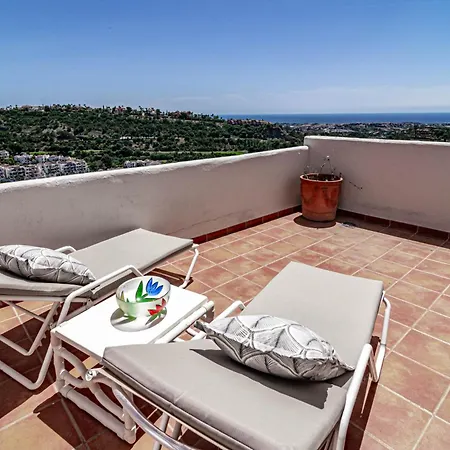 בית נופש Lag - Spacious 3br Townhouse With Private Jacuzzi מארבלה