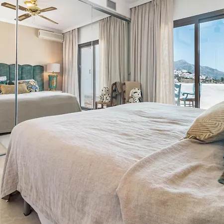 Lag - Spacious 3br Townhouse With Private Jacuzzi מארבלה
