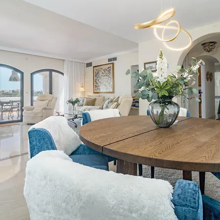 Lag - Spacious 3br Townhouse With Private Jacuzzi * מארבלה