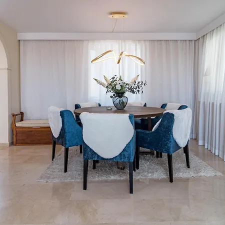 בית נופש Lag - Spacious 3br Townhouse With Private Jacuzzi *