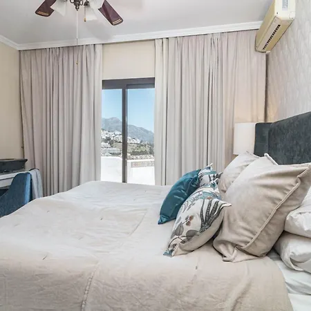 Lag - Spacious 3br Townhouse With Private Jacuzzi